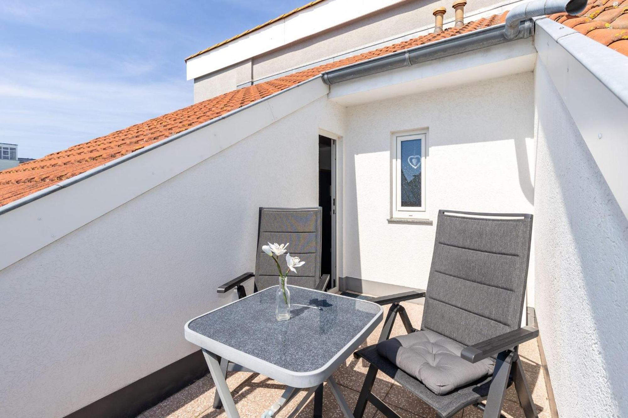 Yachthafenresidenz-Wohnung-6301-834 Kuehlungsborn Exterior foto